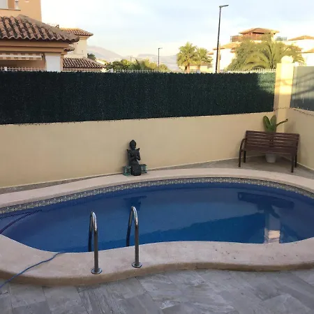Bed & Breakfast Double With Shared Bathroom And Shared Communal Areas R4