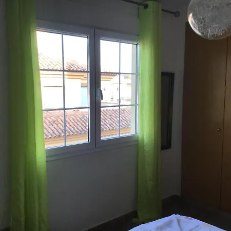 Double With Shared Bathroom And Shared Communal Areas R4 Nocleg ze śniadaniem *