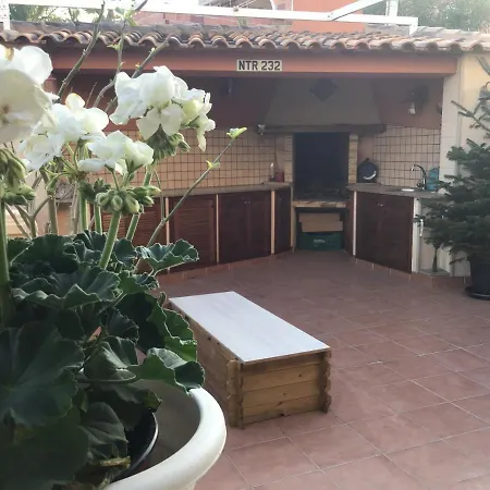 Double With Shared Bathroom And Shared Communal Areas R4 *